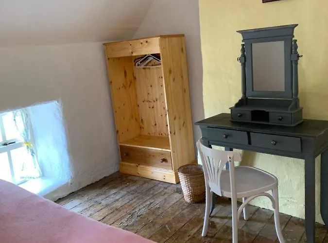 Дом отдыха Westland Traditional Dated 1700's Ardea