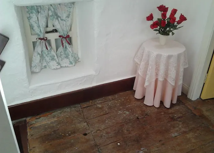 Westland Traditional Dated 1700's 別荘