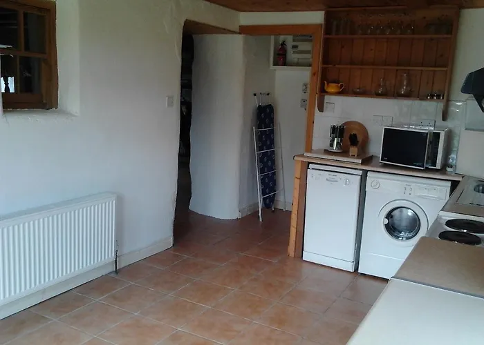 Дом отдыха Westland Traditional Dated 1700's Ardea