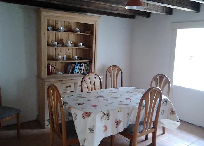 Westland Traditional Dated 1700's Ardea